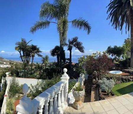 Casa Colinas- Preciosa Islena Willa