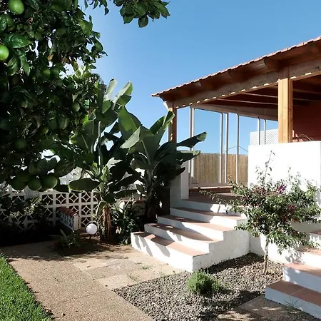 Casa Colinas- Preciosa Islena